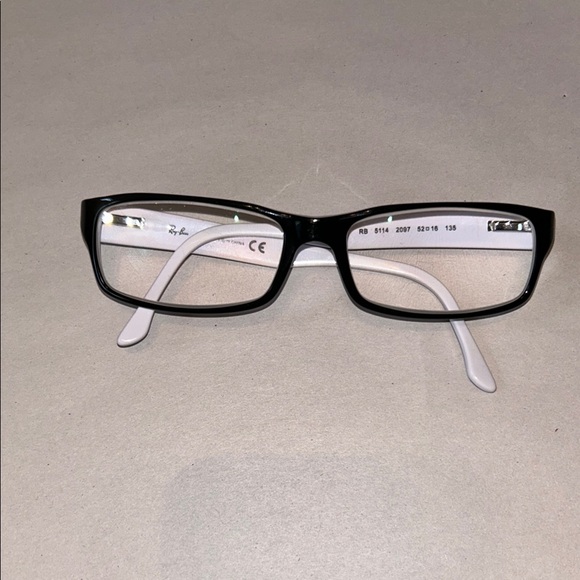 Ray-Ban Black and White Glasses RB 5114 2097 52 16 136 Prescription lenses‎ - Picture 1 of 6